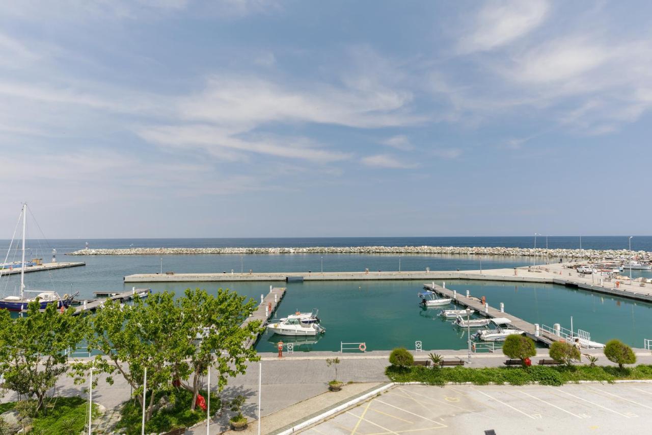 Diverso Platamon, Luxury Hotel & Suites Exterior photo